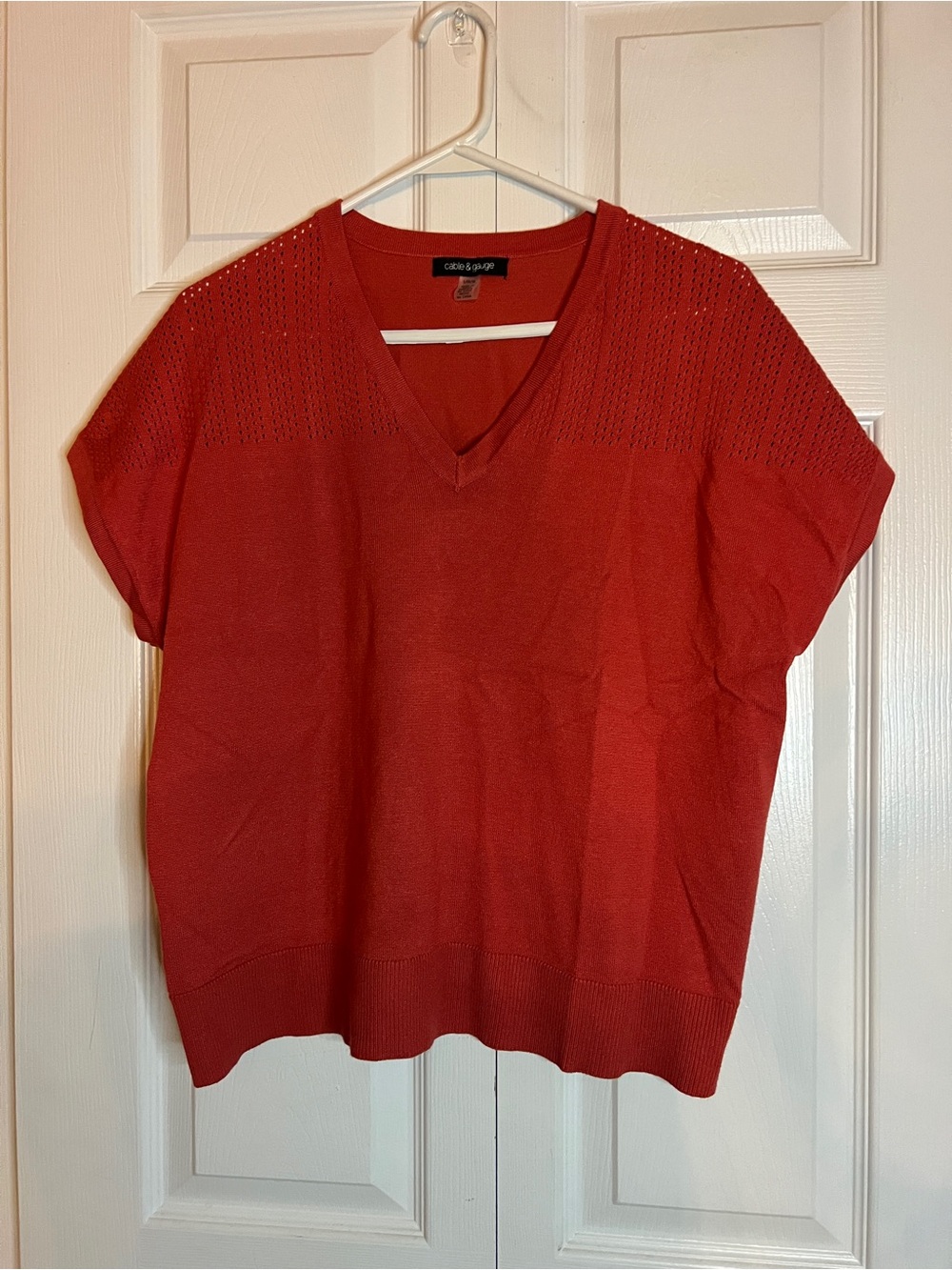Cable & Gauge V-Neck Short Sleeve Sweater in Coral Red